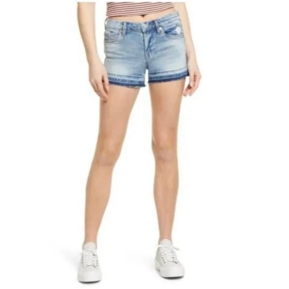 Blank NYC The Essex Release Hem Denim Jean Shorts - Picture 2 of 9